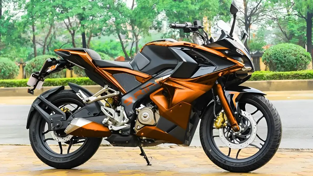 Bajaj Pulsar 400 2025
